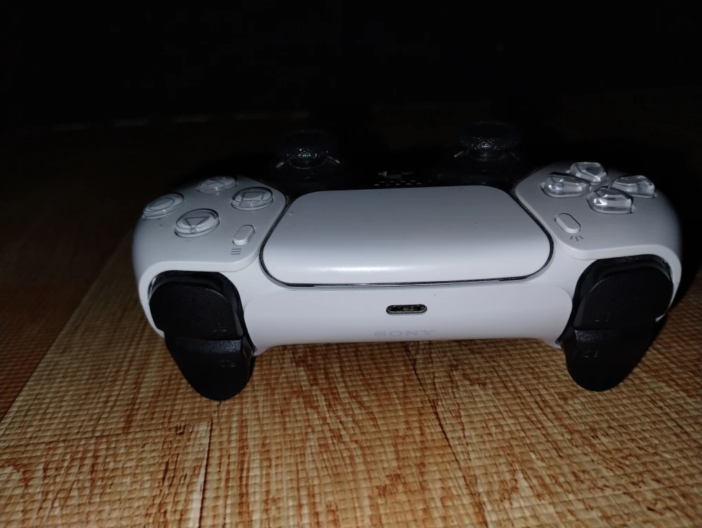Sony PlayStation 5 (PS5) DualSense Controller - photo 3