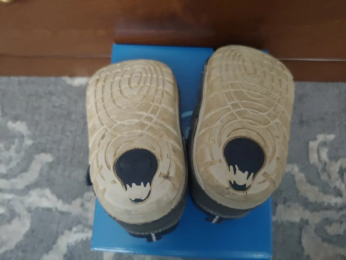 Stride Rite Kids' Shoes - Size 5.5 extra wide #Cleanout image indicator(4)