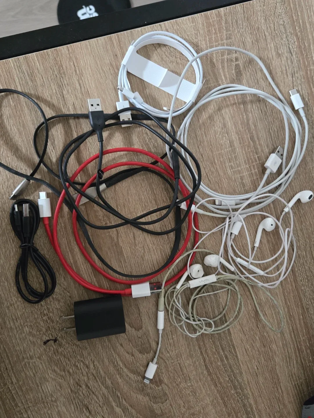 Mixed Cables & Charger
