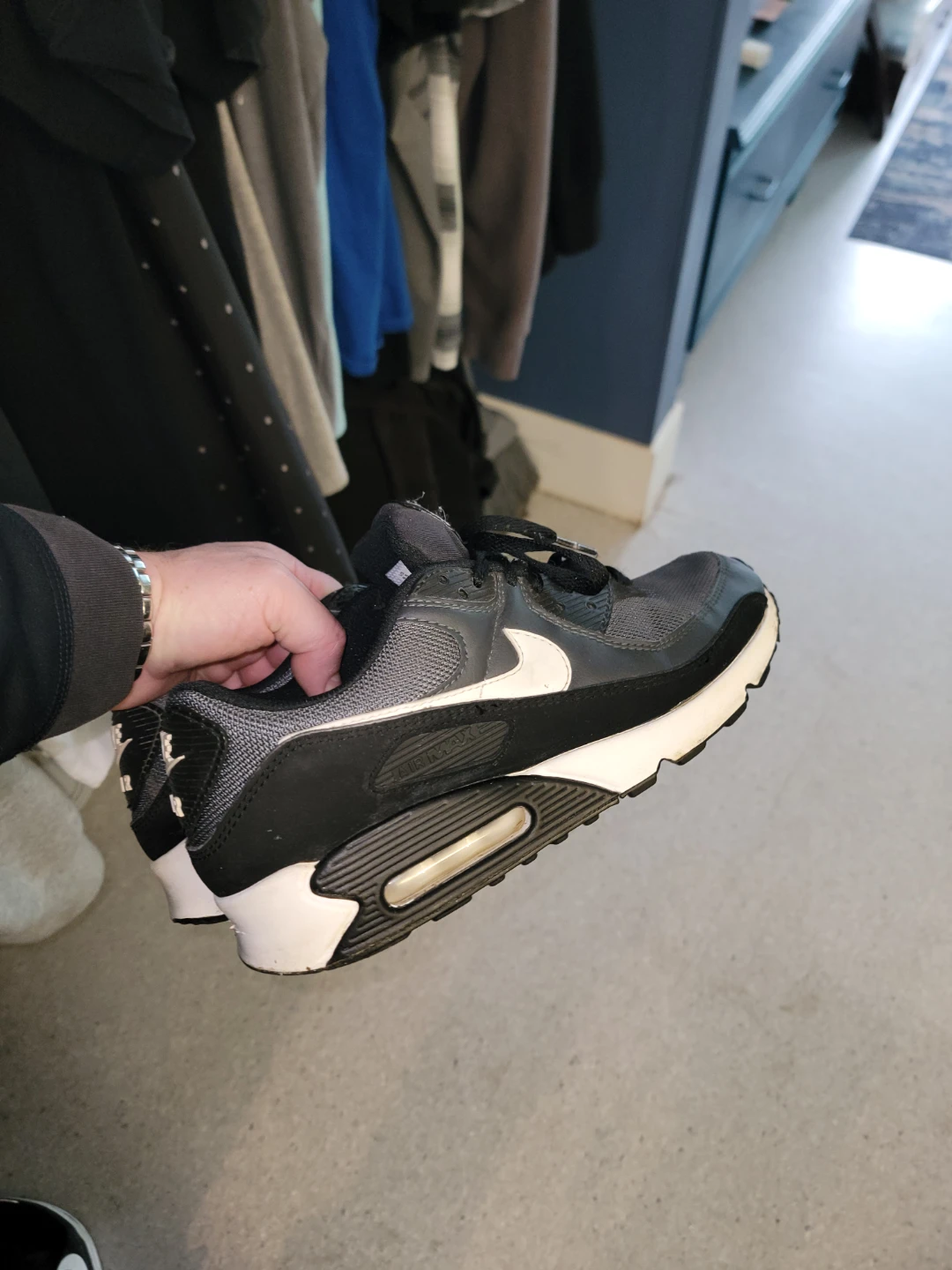 Nike Air Max 90 - Black/Grey - Size 9.5