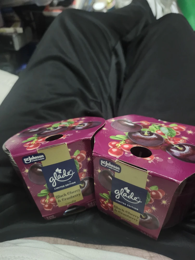 Glade Black Cherry & Cranberry Candle (2-pack)