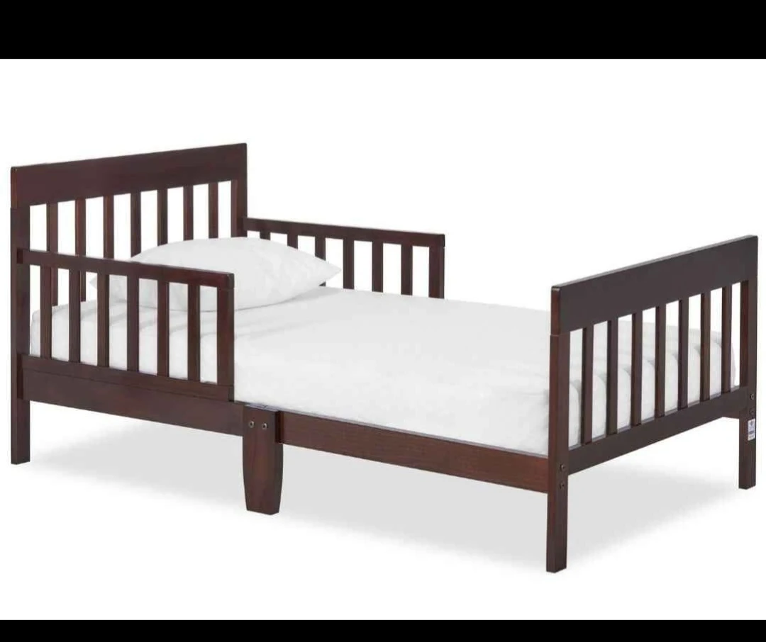 Toddler Bed with mattress included