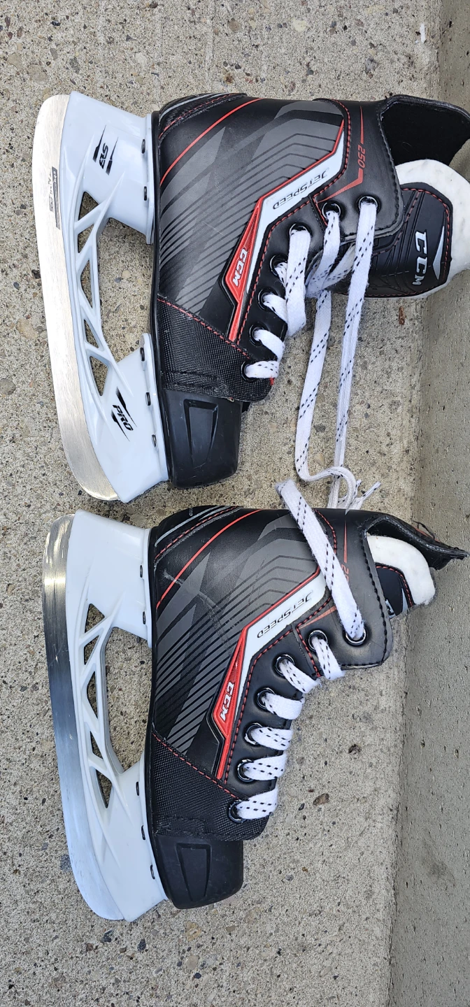 CCM Youth Hockey Skates - Size 12J