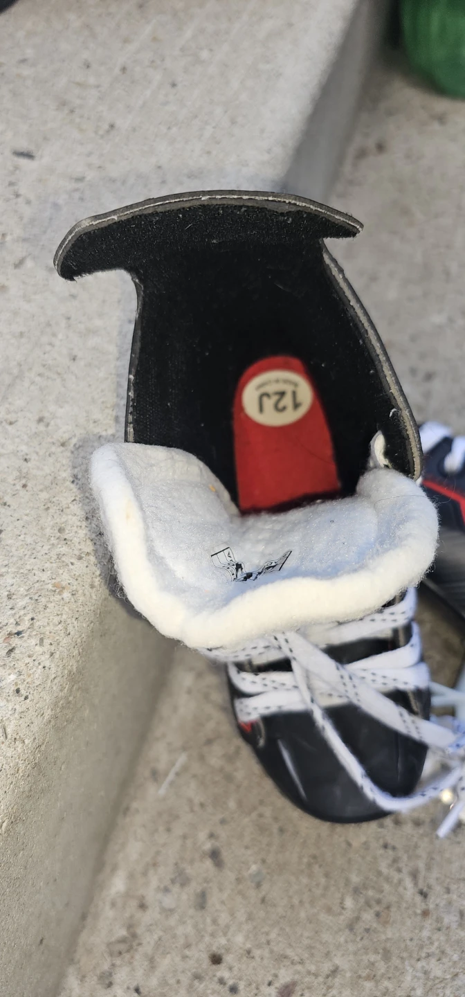 CCM Youth Hockey Skates - Size 12J - photo 2