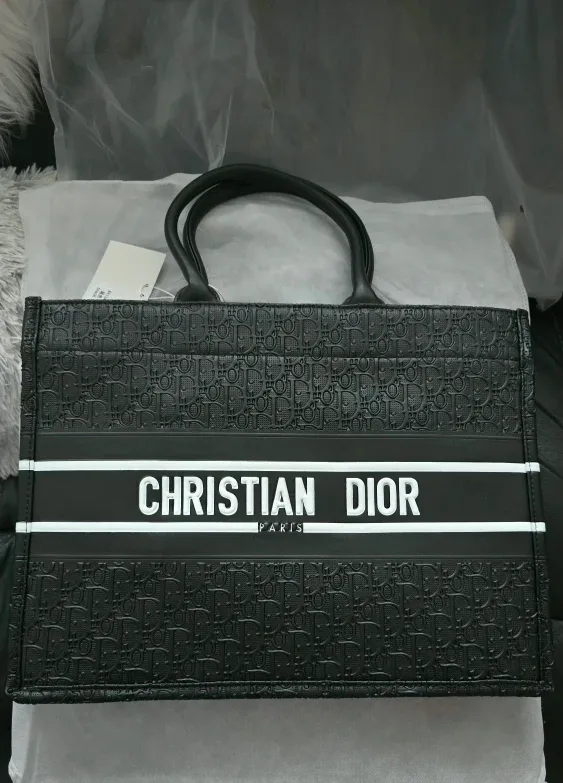 Brand new Fashion Women's Bag with wallet for sale only $95 image indicator(4)