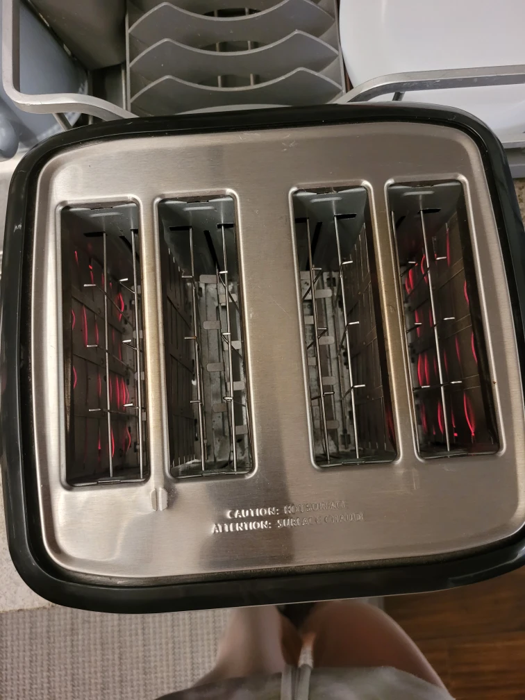Toastmaster 4-Slice Toaster - photo 2