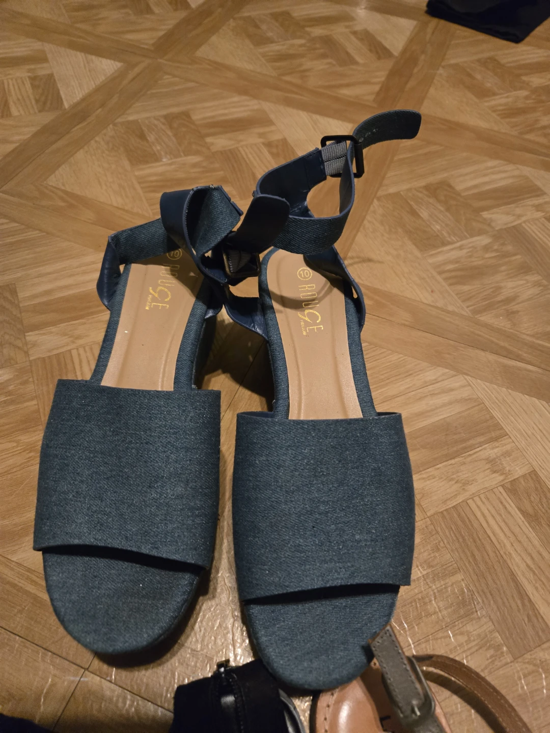 Lane Bryant & H Halston Sandals - size 10 - photo 4
