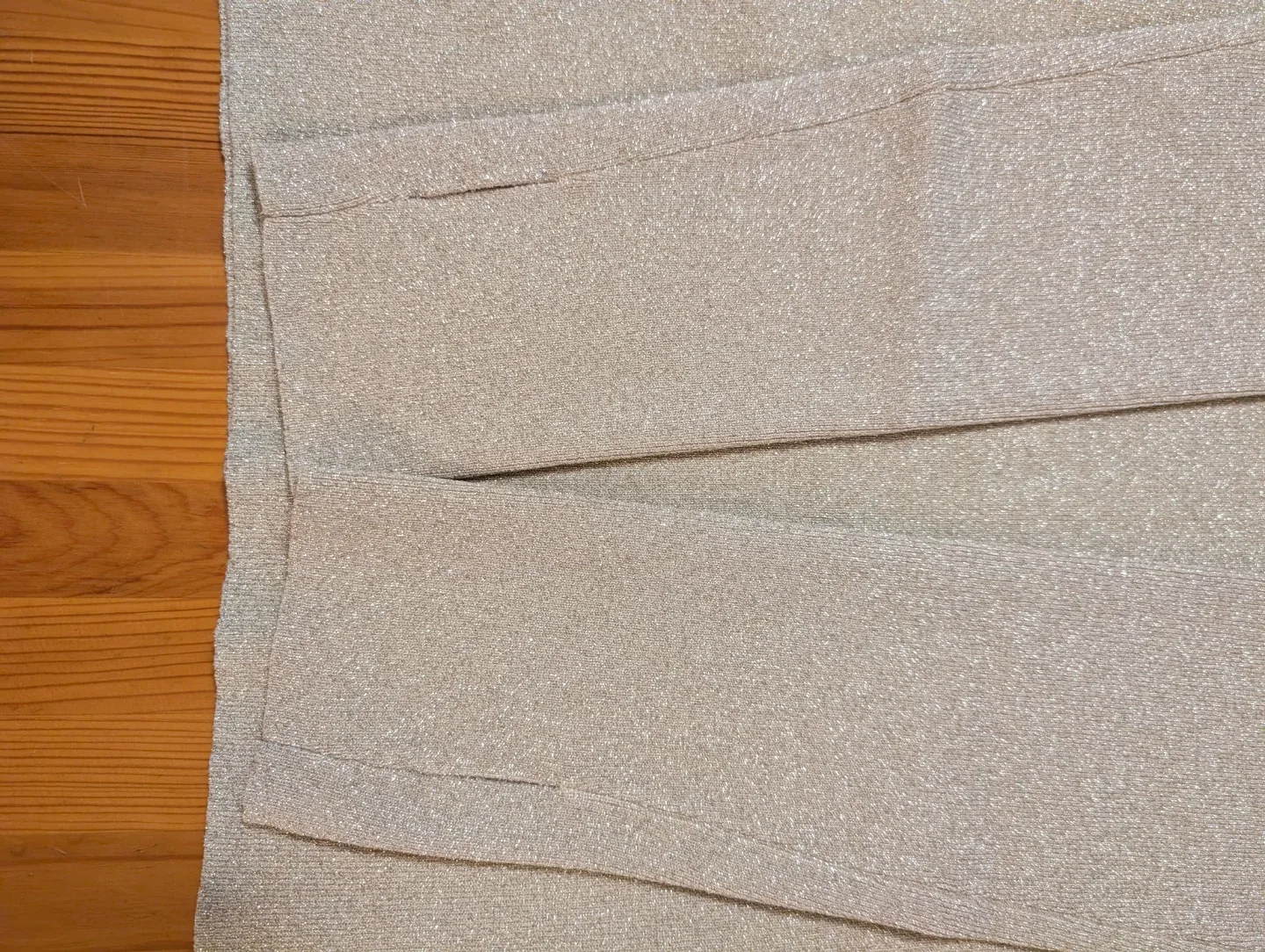 Babaton Gold Knit Top - Size S image indicator(2)