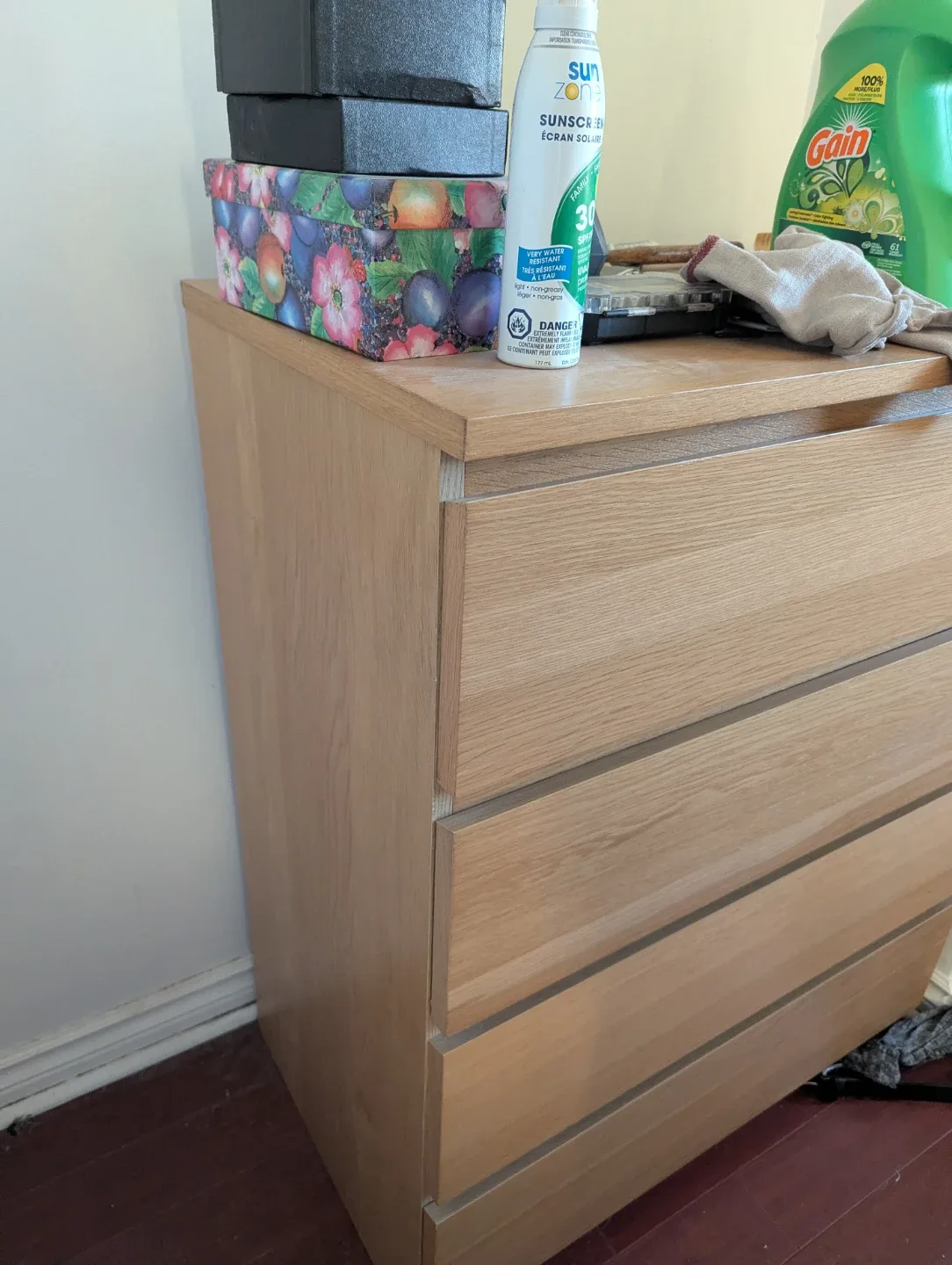 Ikea Wooden 4-Drawer Dresser image indicator(2)