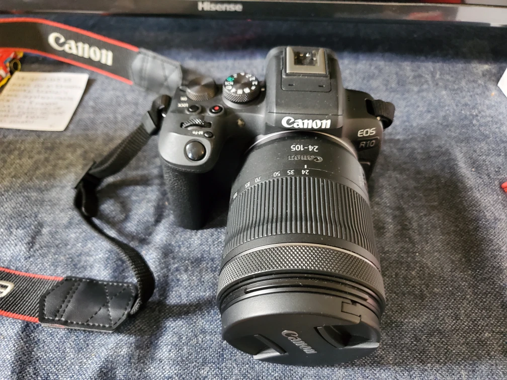 Canon EOS R10 Camera with 24-105mm Lens