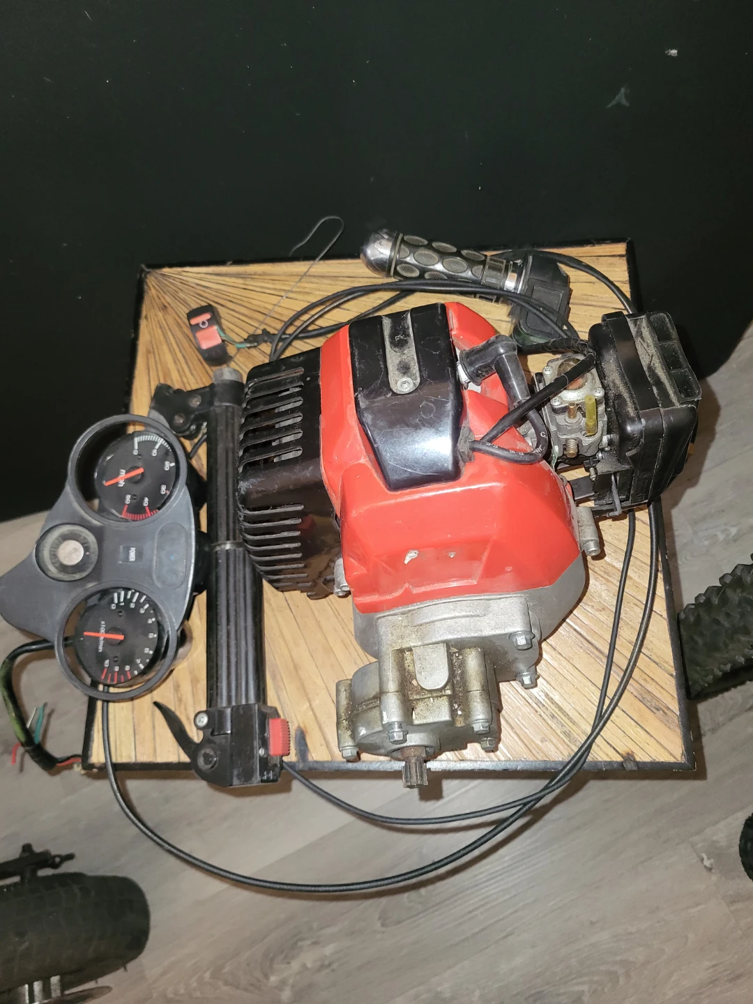 2 stroke Engine and Parts