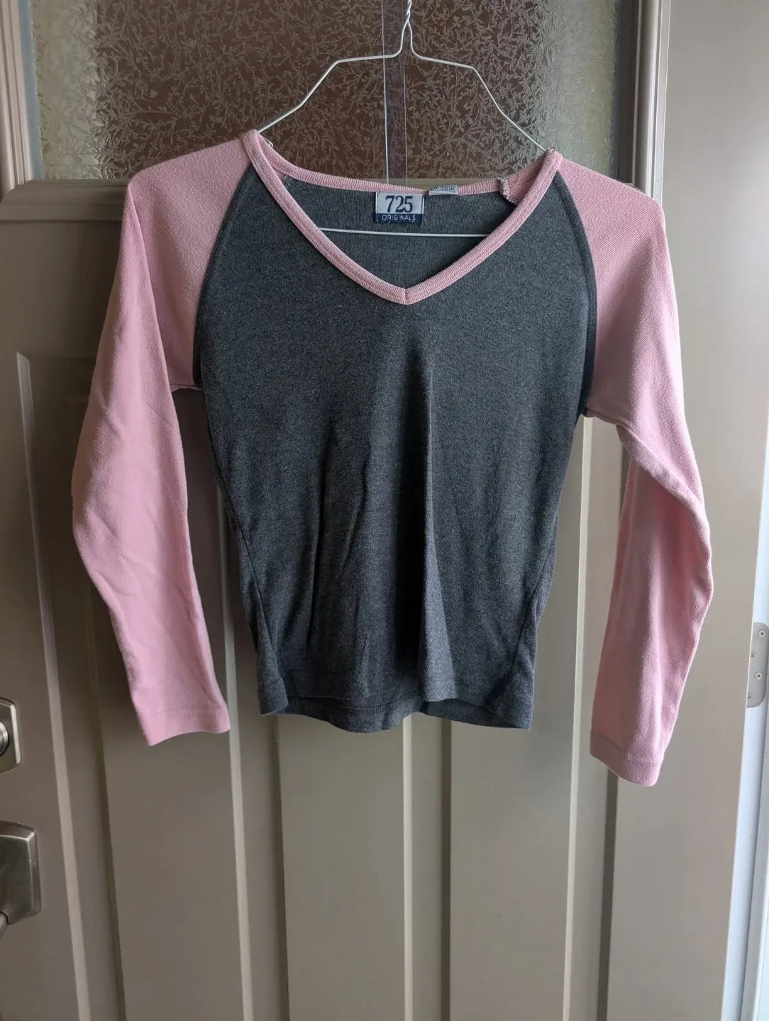 Womens sz med shirts image indicator(2)