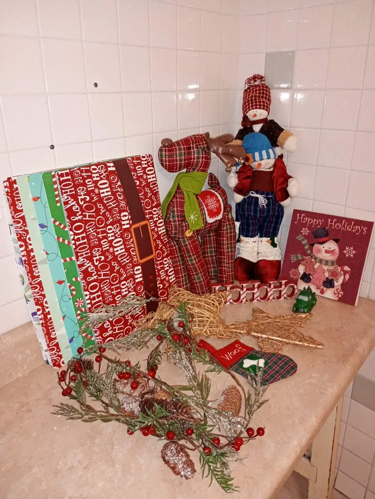 Christmas Decorations Lot