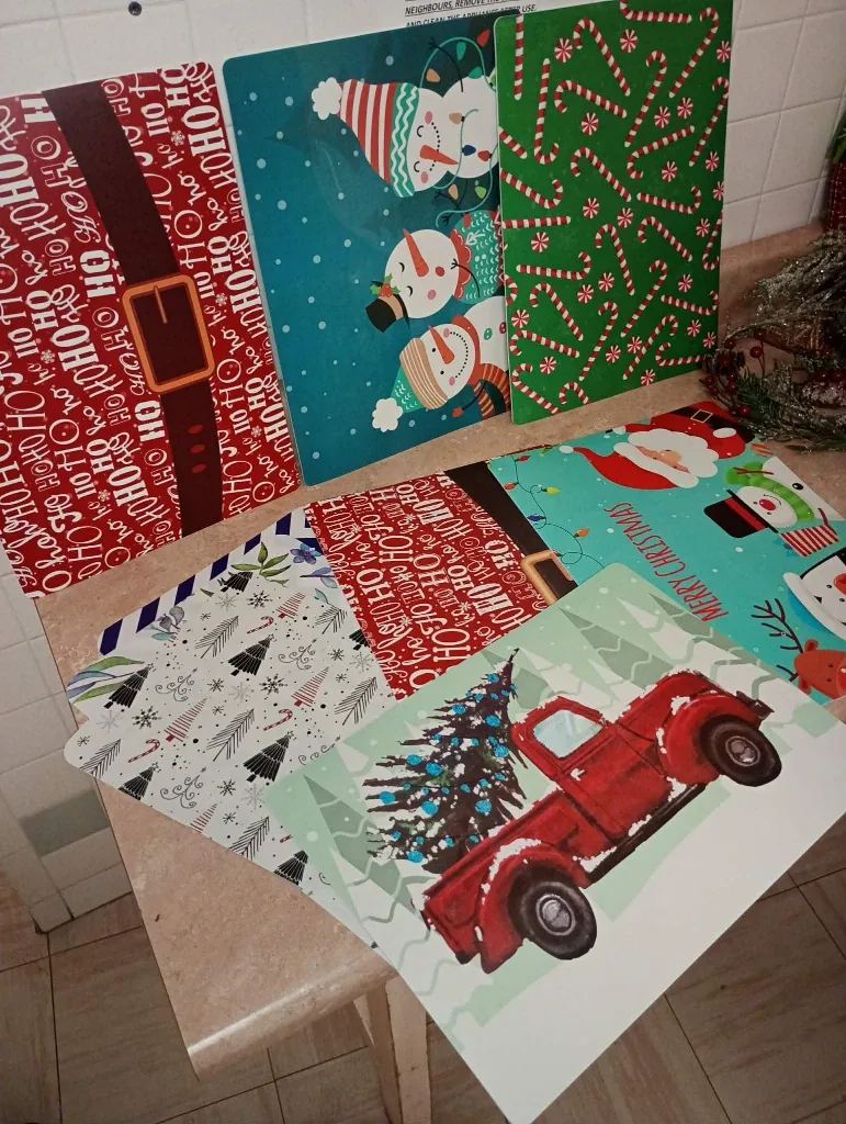 Christmas Decorations Lot image indicator(2)