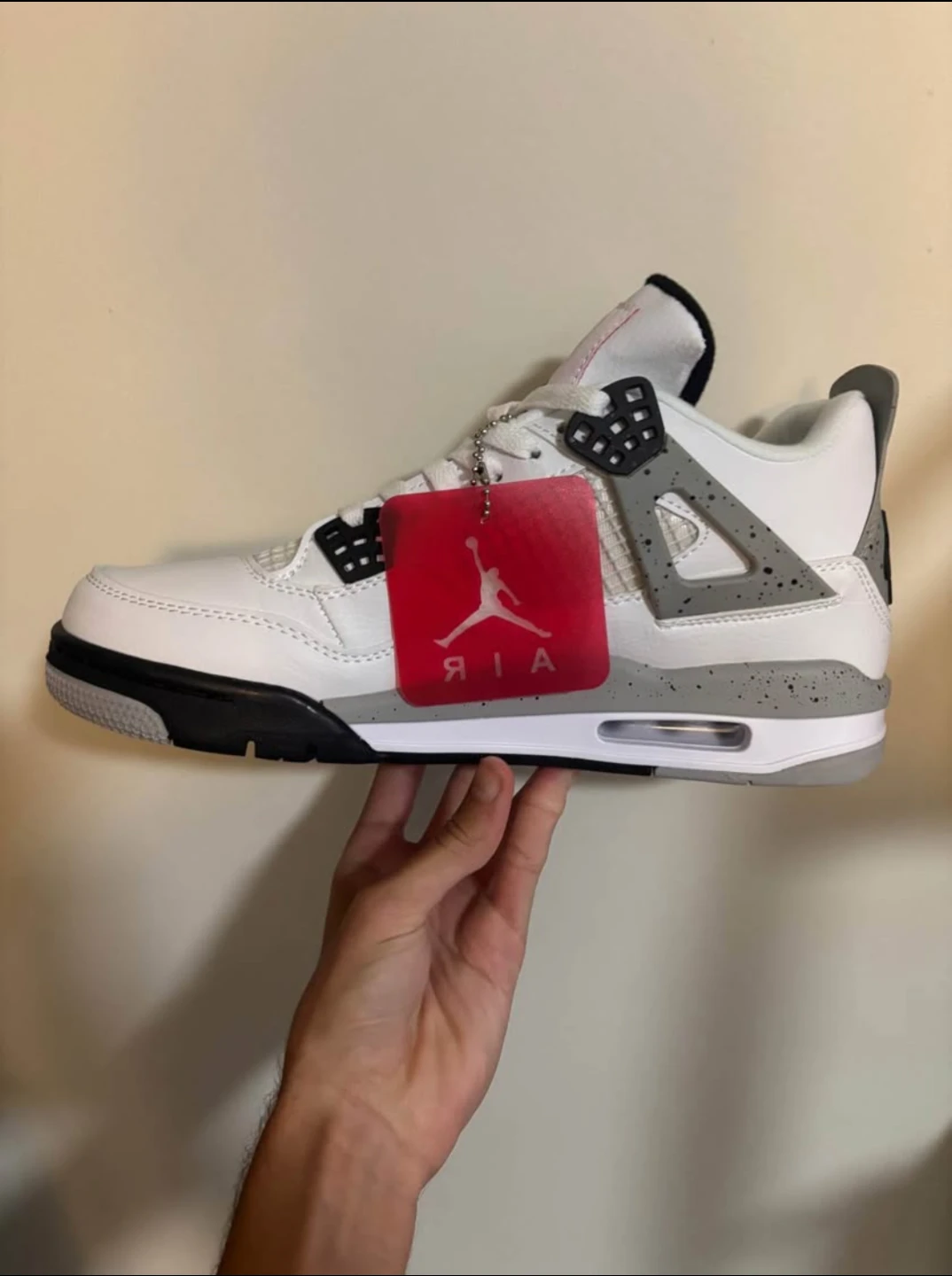 Jordan 4 white cement size 9.5 men's - photo 3