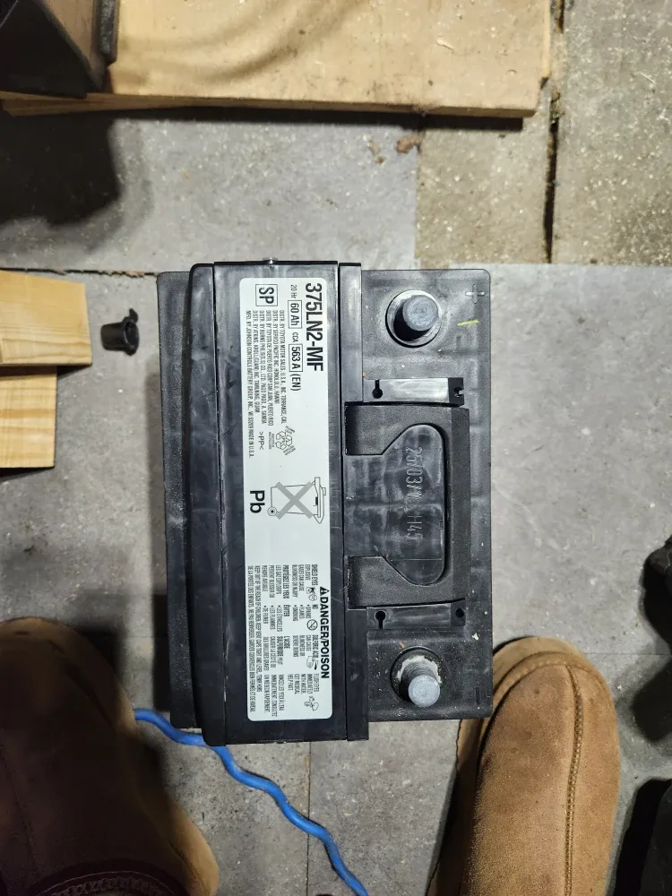 Motomaster OEPlus Automotive Battery image indicator(10)