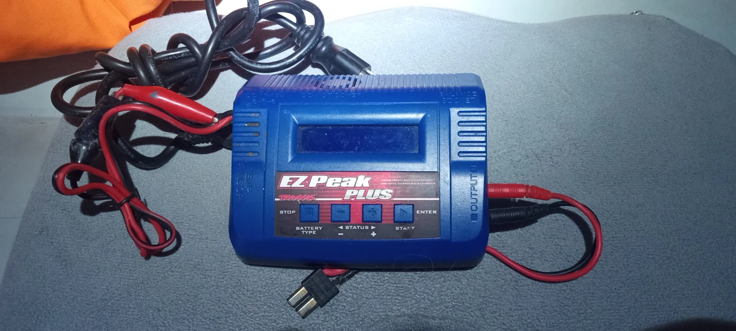 Traxxas EZ Peak Plus Battery Charger