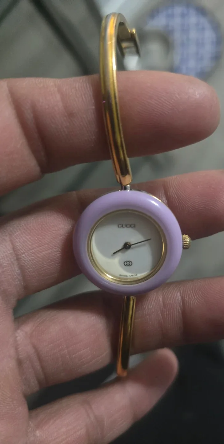 Gucci Change Bezel Watch with Box image indicator(2)