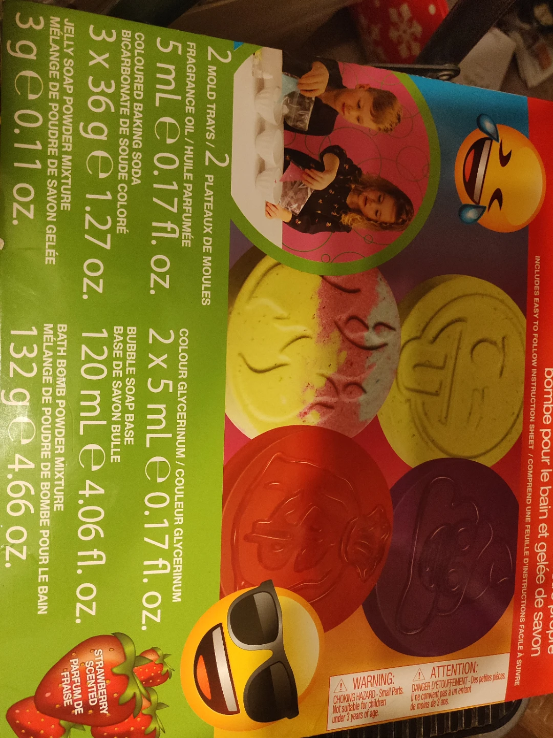 EMOJI BATH BOMBS AND JELLY SOAP DIY - photo 5