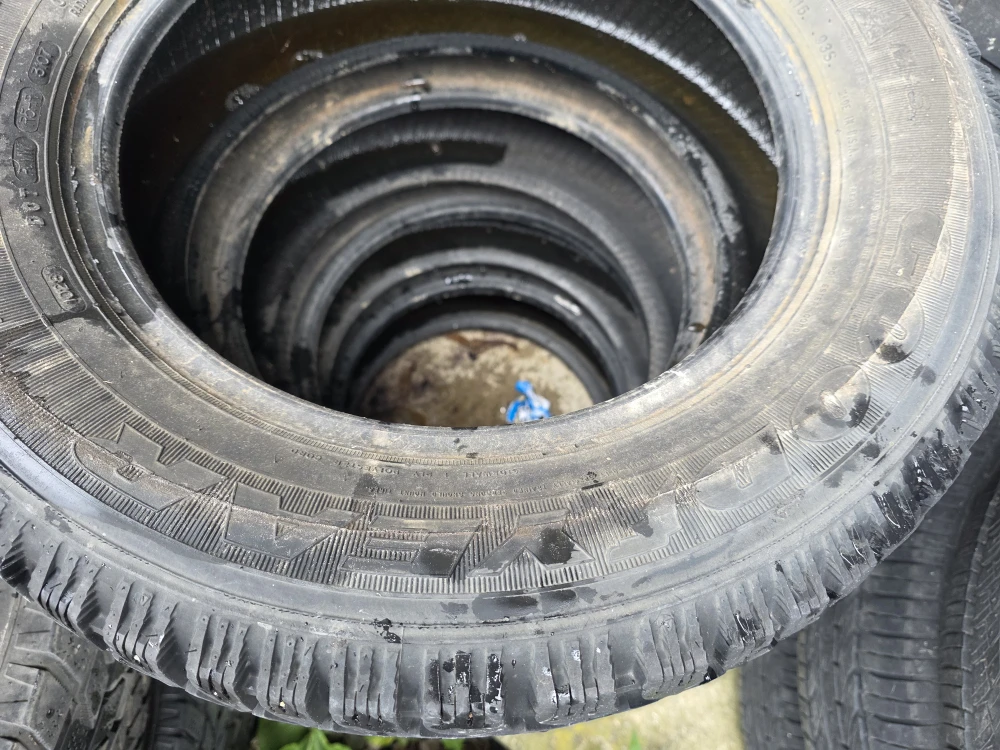 Goodyear Nordic Winter Tires 215/75R15 - photo 2