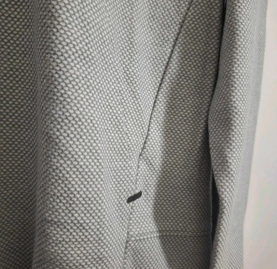 Old Navy Active Dynamic Fleece Hoodie Size Small #Cleanout image indicator(2)