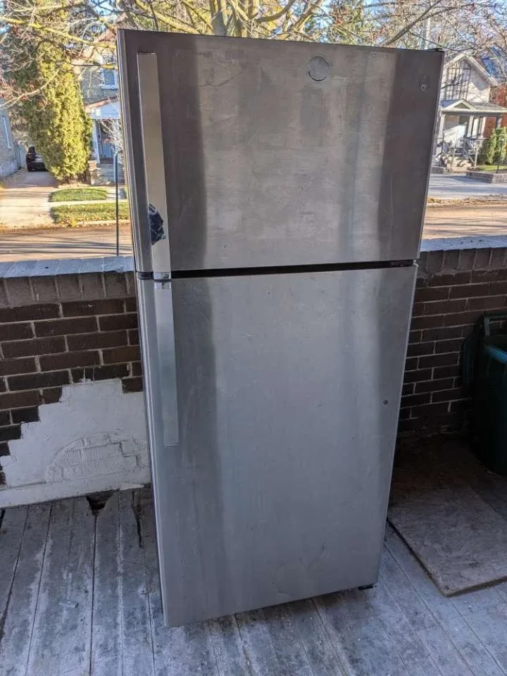 GE Stainless Steel Refrigerator