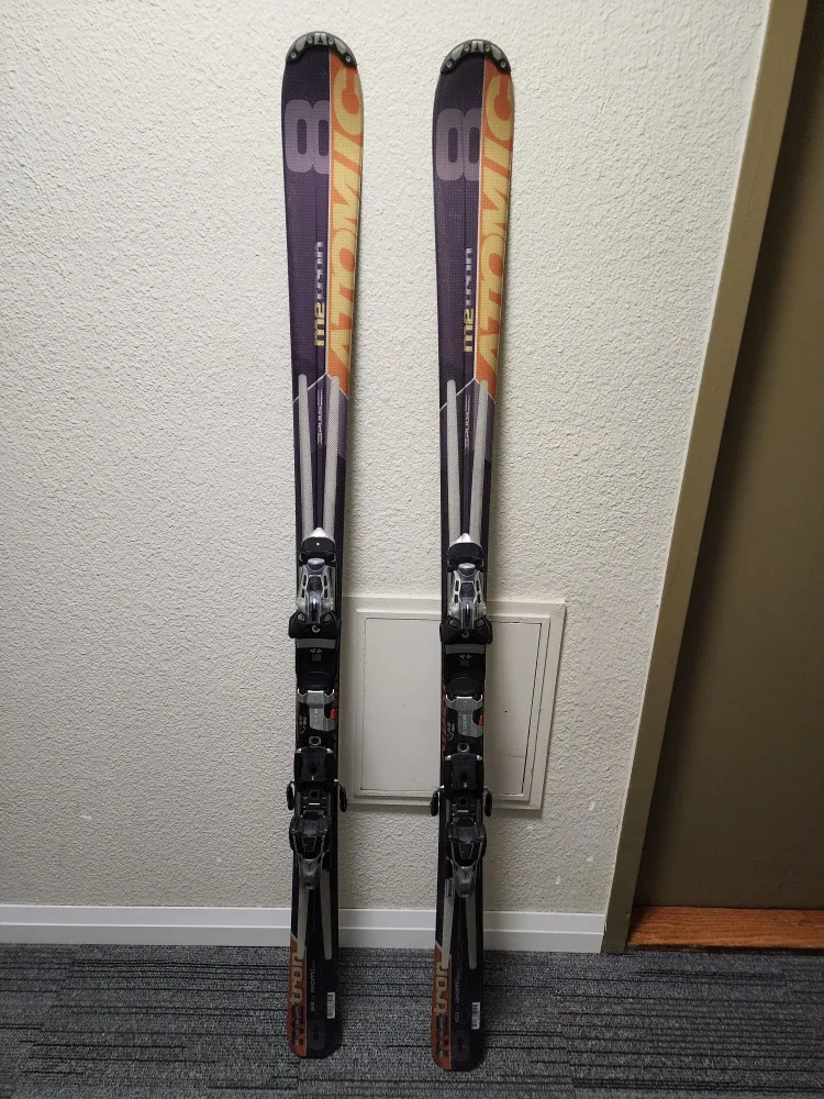 Atomic Metron 8 B5 Ski 168cm