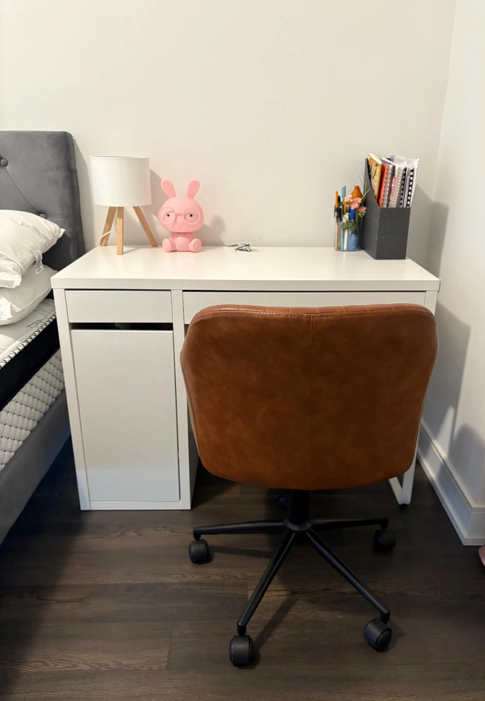 Brown Leather Office Chair and Table - photo 2