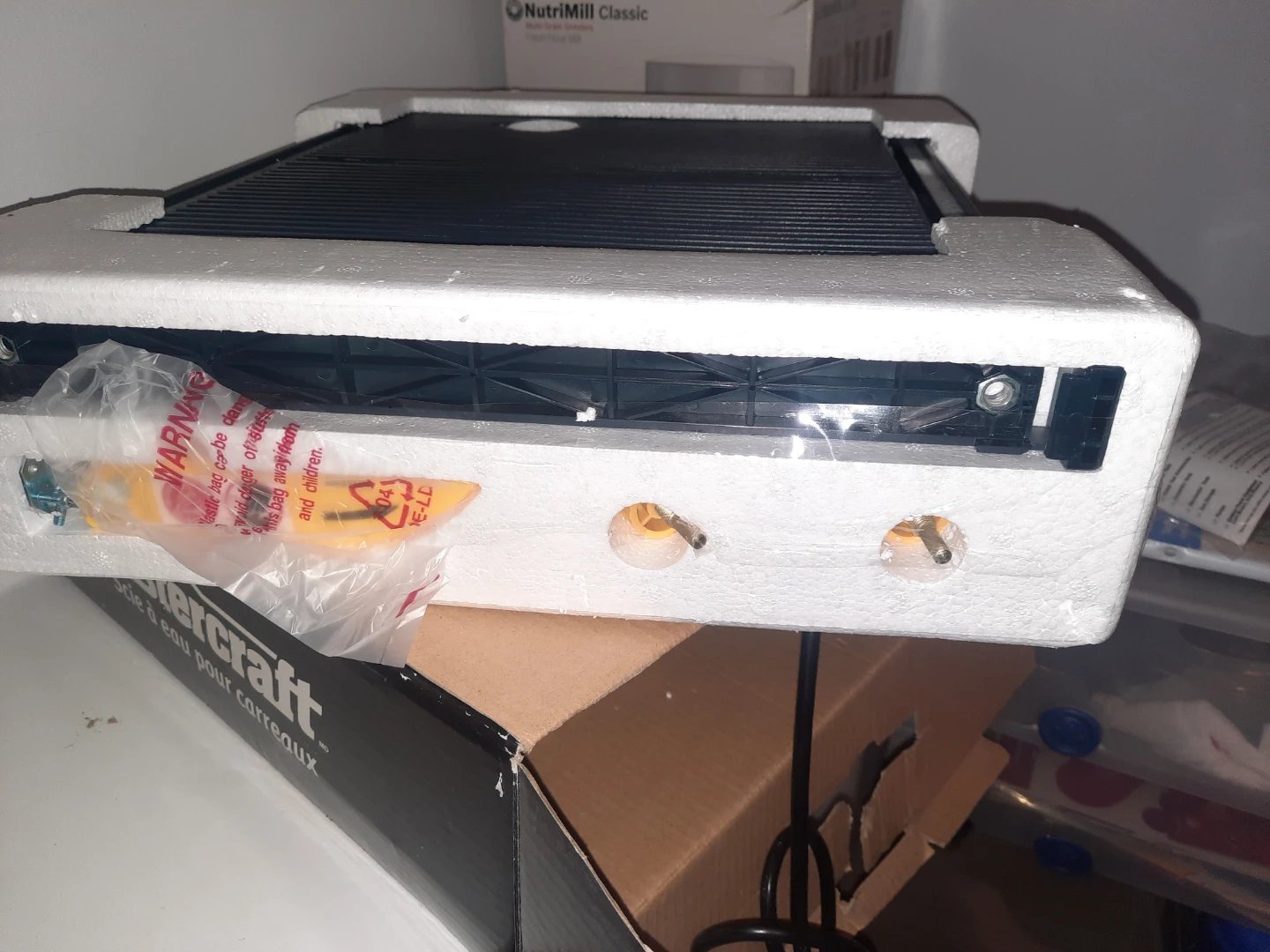 Mastercraft Wet Tile Saw - Brand New with 5 Bonus Blades - photo 3