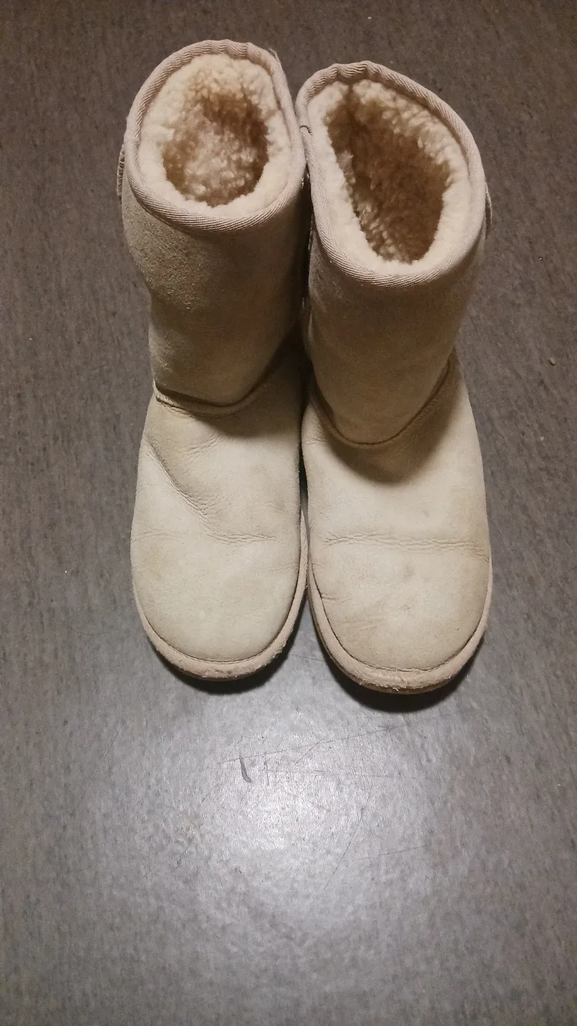 UGG Australia Classic Short Boots