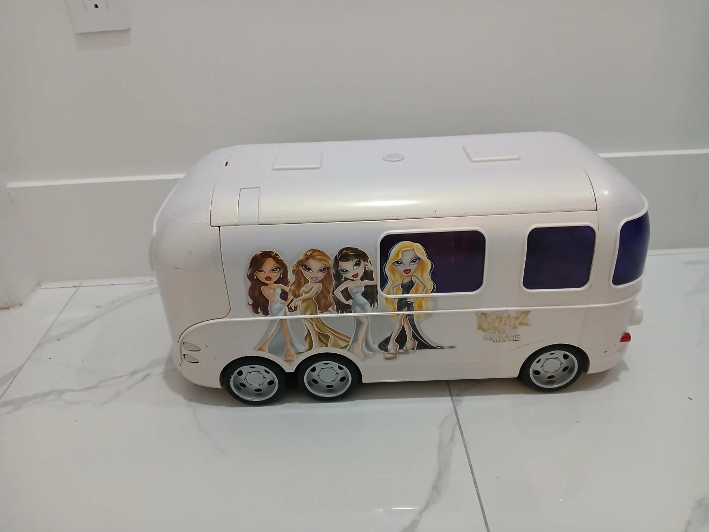 Bratz Remote Control Cruiser - photo 2