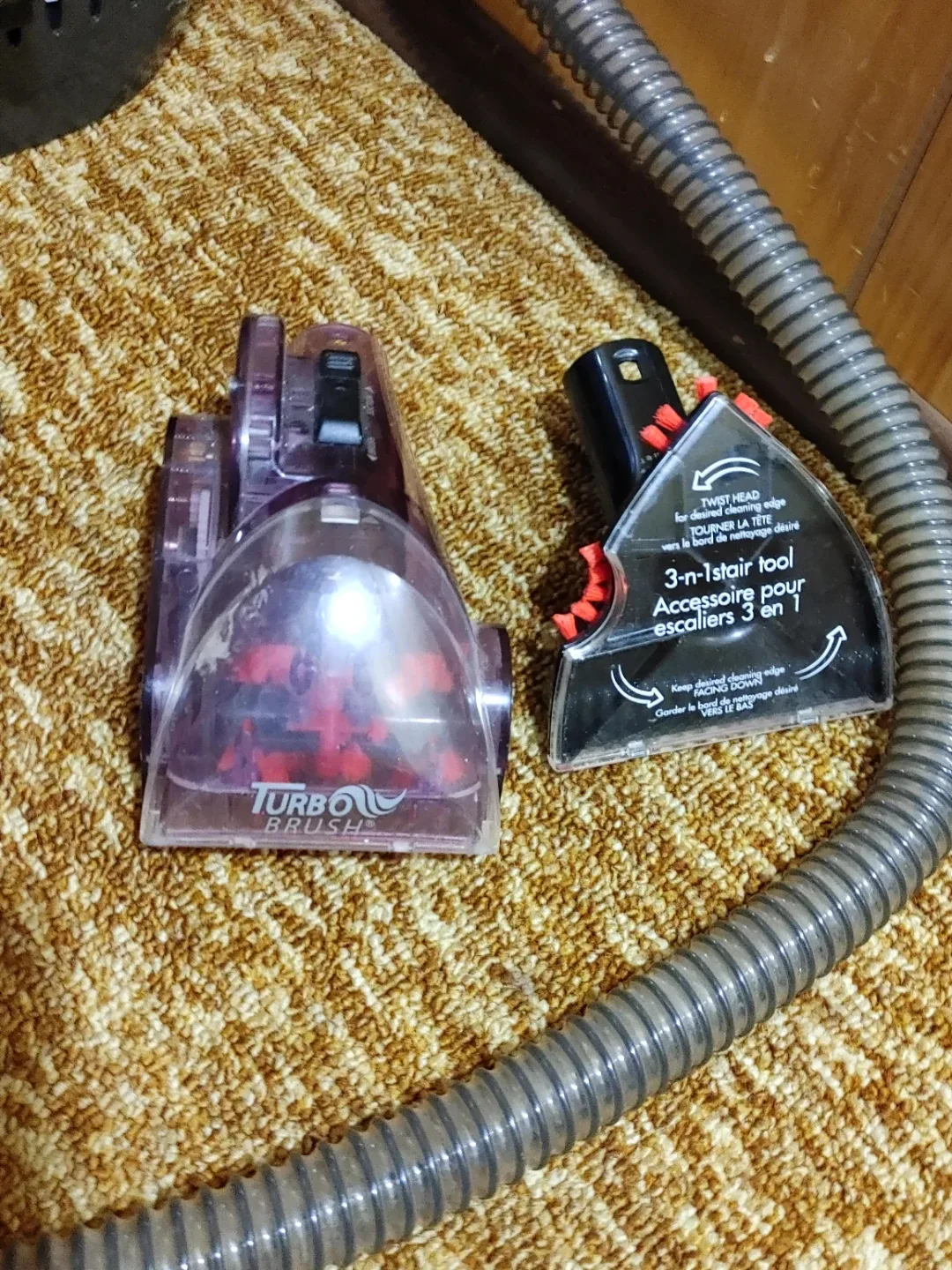 Bissell SpotBot Pet Portable Carpet Cleaner image indicator(2)