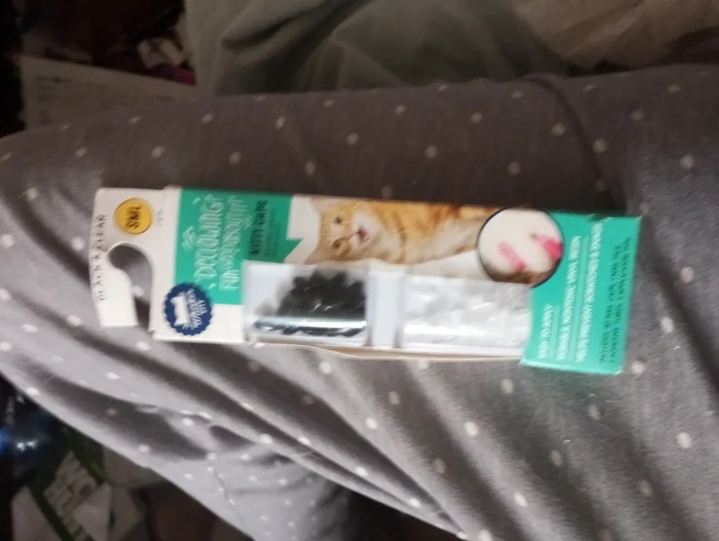 Declawing Fun Fingerpaints Kitty Caps - Small