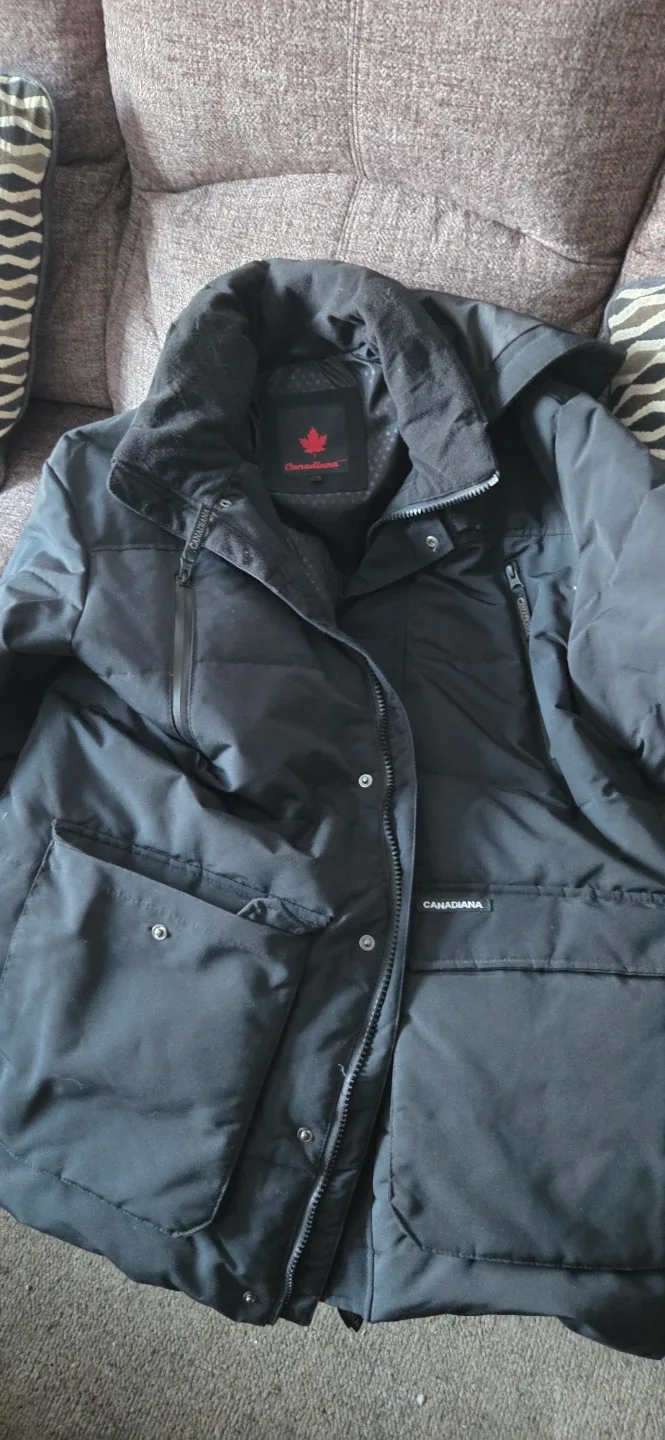 Canadiana Black Winter Jacket - Size L/G image indicator(3)