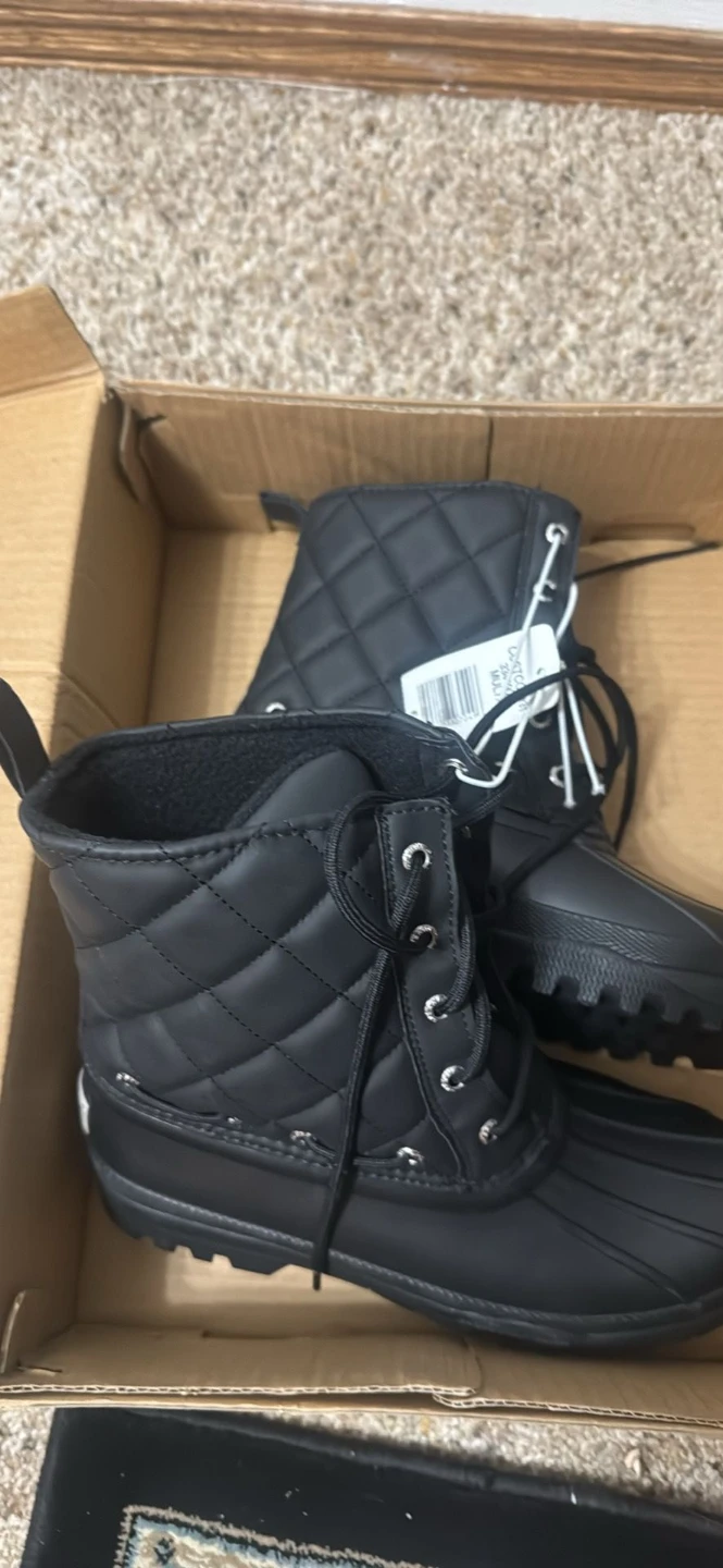 Black Quilted Duck Boots - New in Box - photo 4