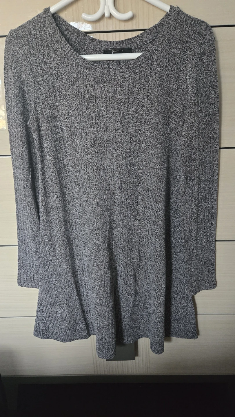 Forever 21 Grey Long Sleeve Dress
