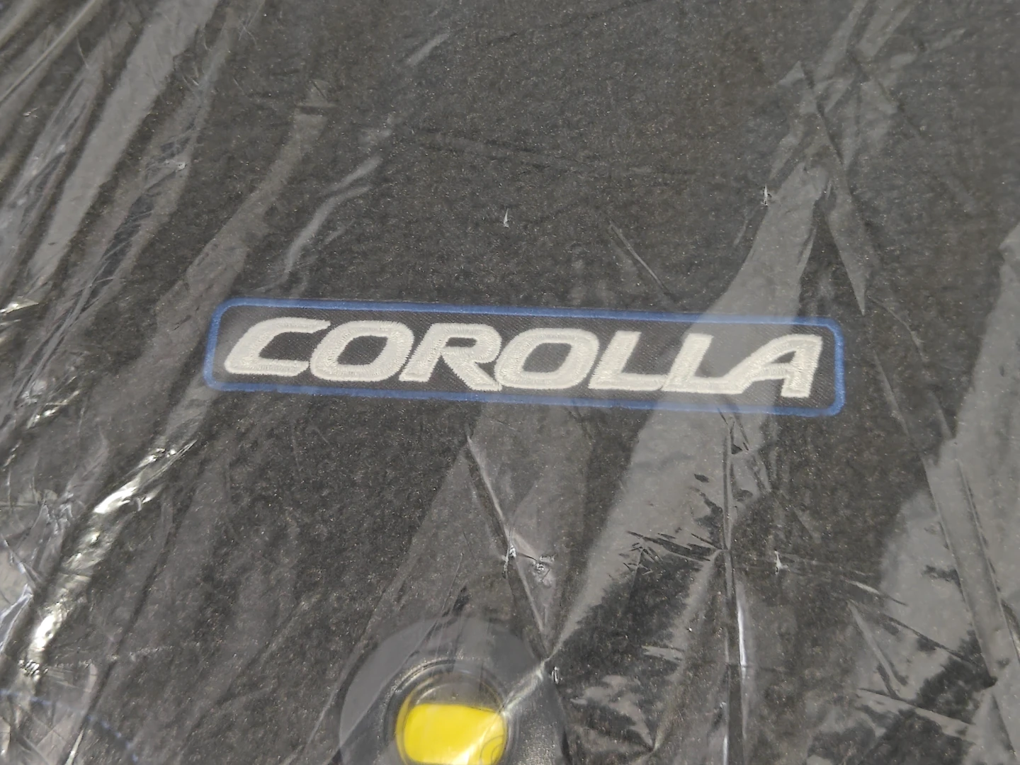 NEW Toyota Corolla 4 Piece Floor Mat Set 2014-2019 58510YY820C7 - photo 4