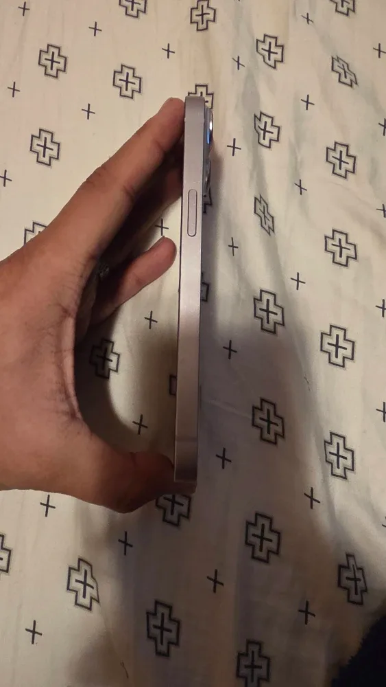 iPhone 14 Purple with Privacy Screen & Case image indicator(2)