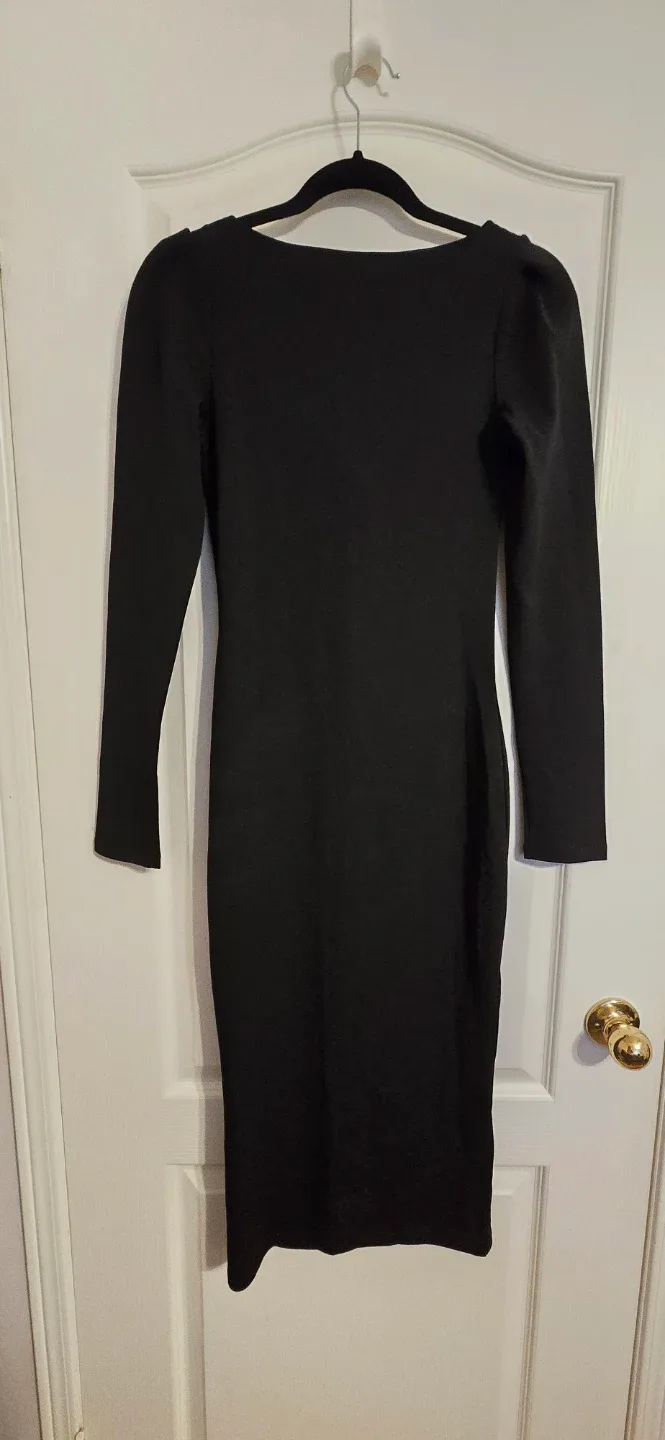 H&M Black Long Sleeve Dress - Size Small image indicator(2)