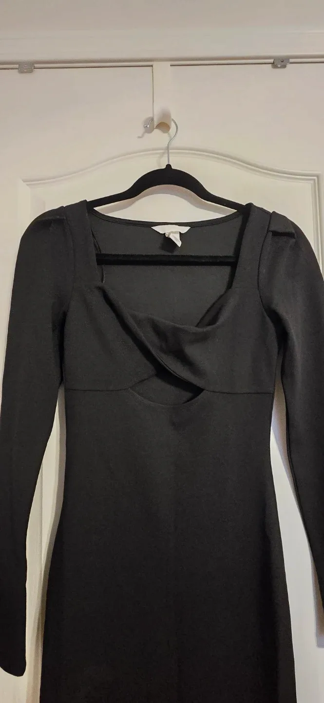 H&M Black Long Sleeve Dress - Size Small image indicator(3)