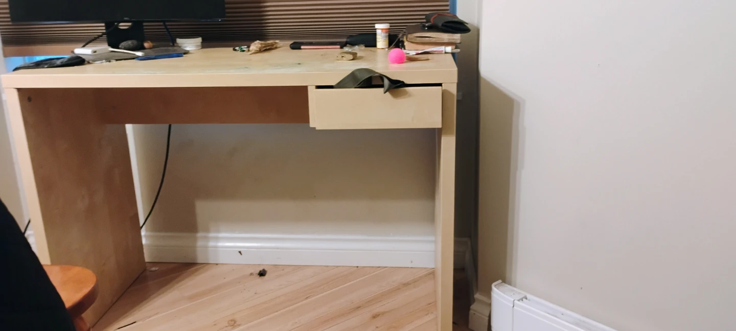 Simple Beige Desk - photo 2