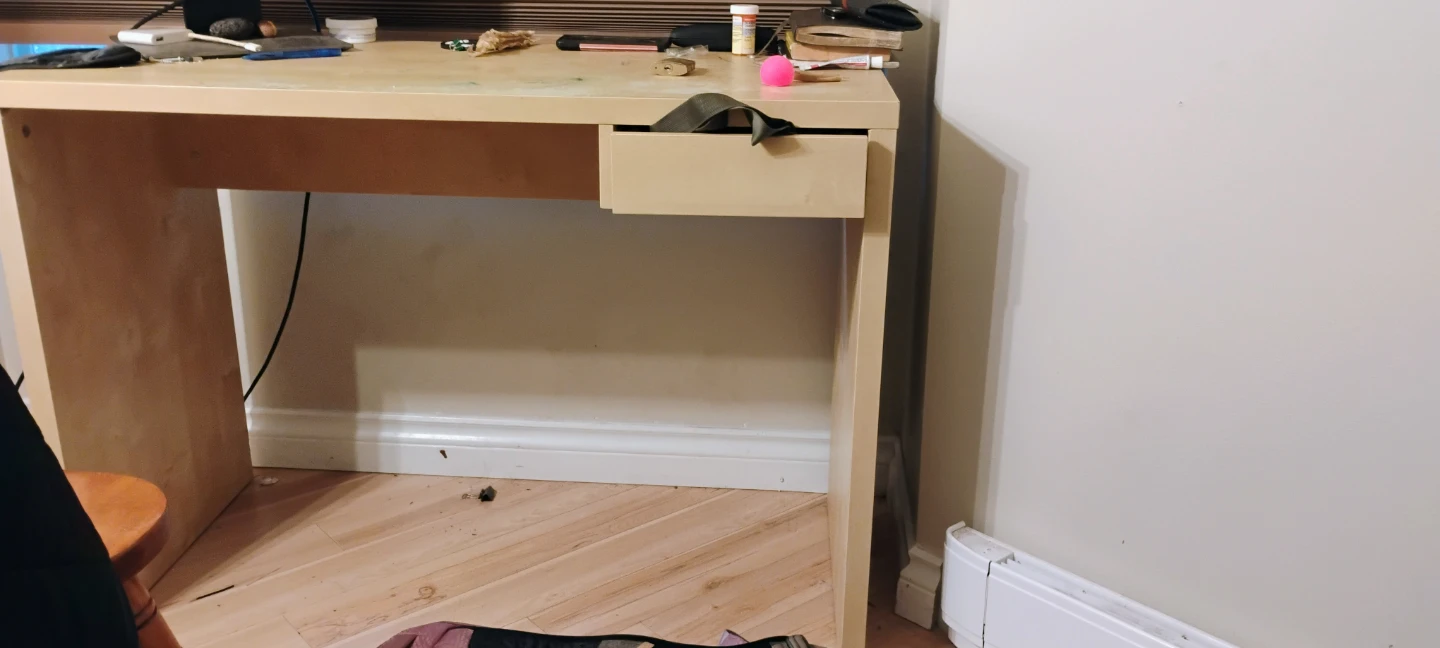 Simple Beige Desk - photo 3