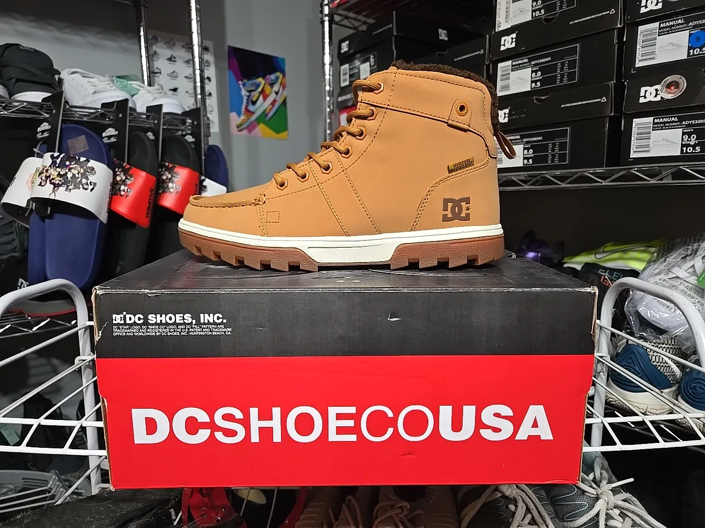 DC Men's Woodland Winter Boots - Size 8/9