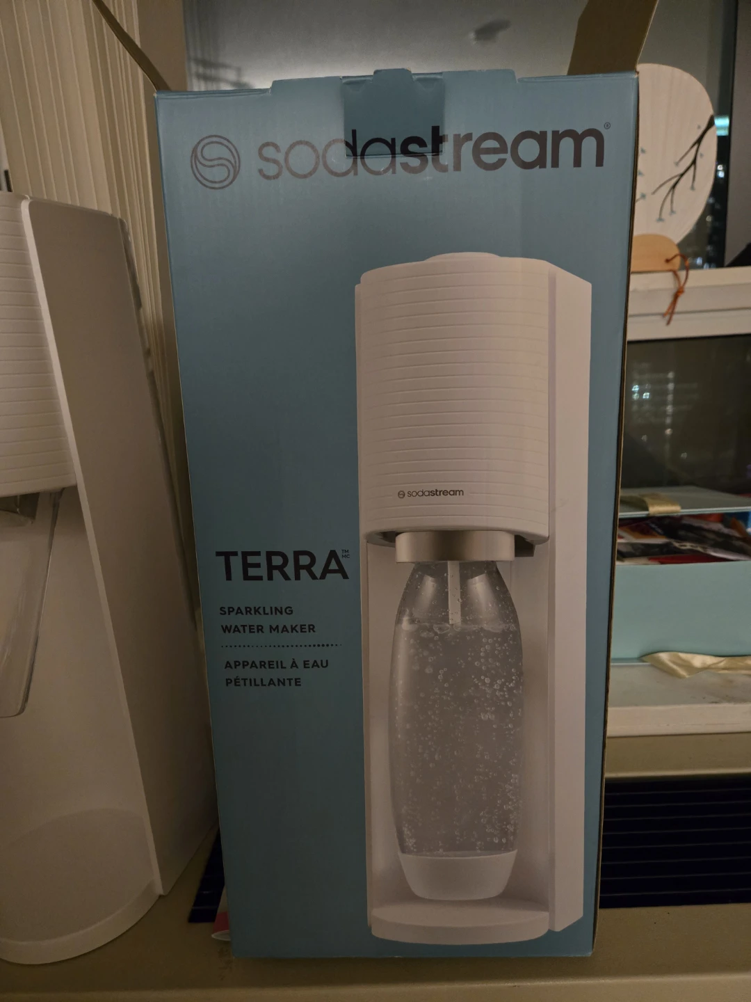 SodaStream Terra Sparkling Water Maker - Like New! - photo 5