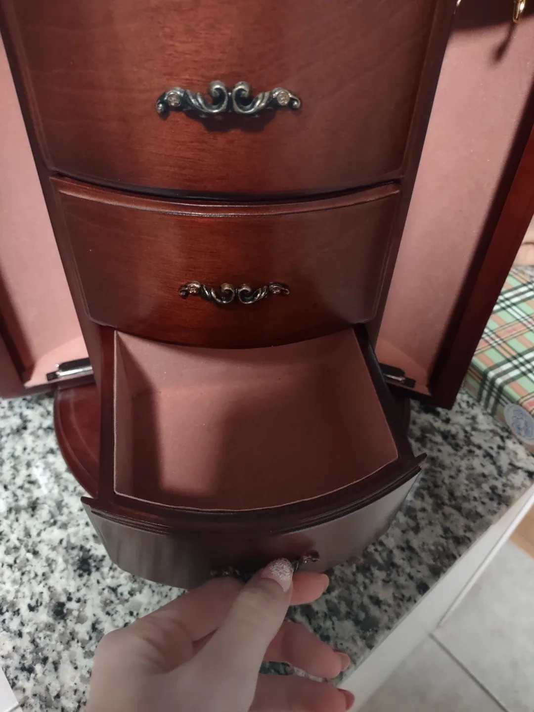 Mahogany Jewelry Box with Drawers image indicator(4)