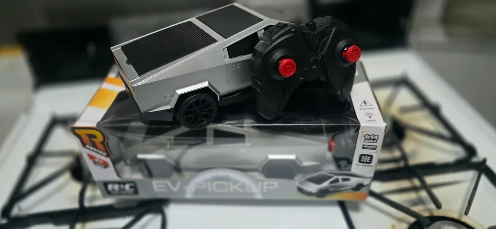 R/C Racing EV-Pickup 1:14 Scale image indicator(2)