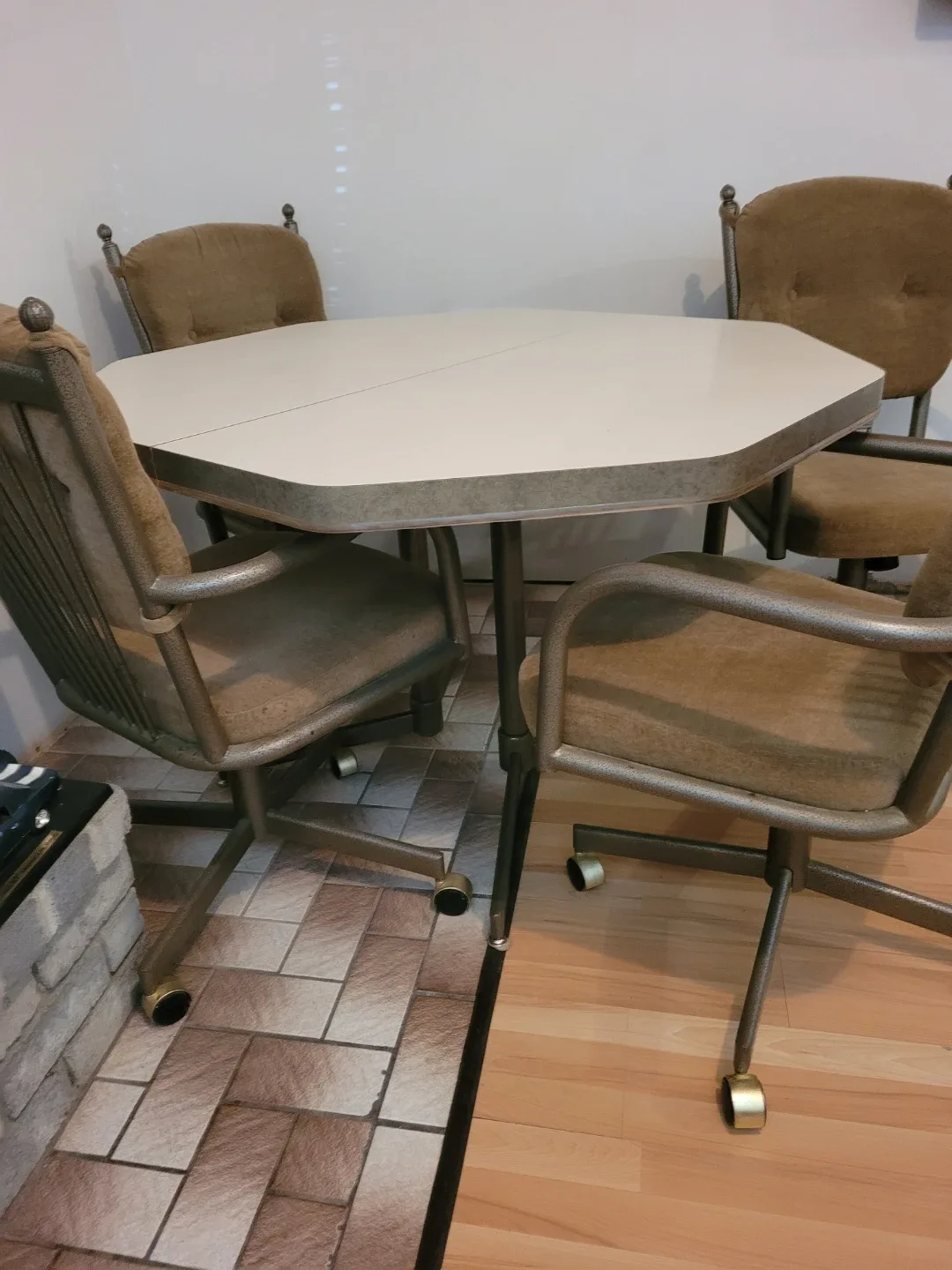 Dining Table Set with 4 Chairs