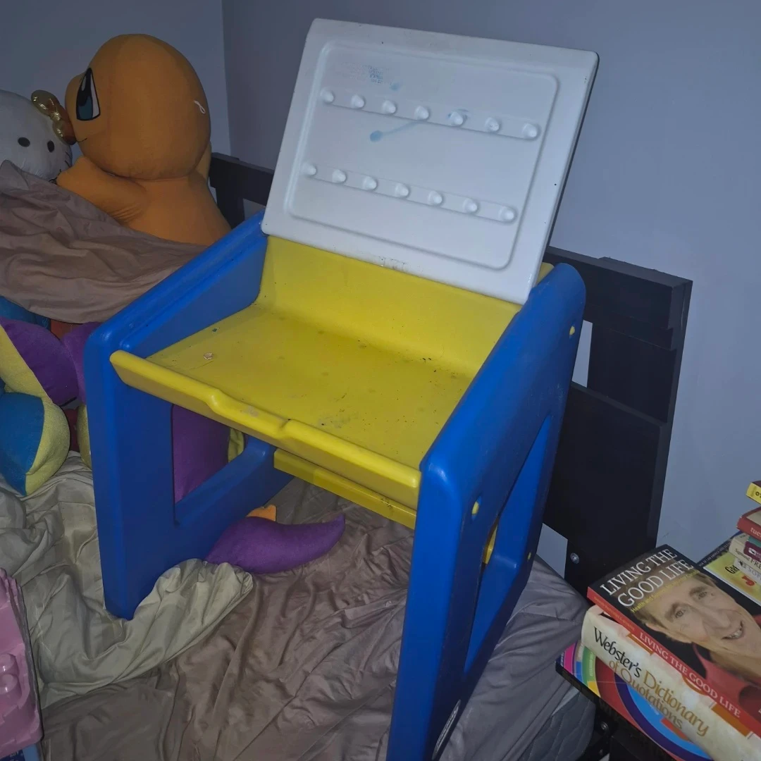 Little Tykes Kids' Activity Desk & Chair Set - photo 5