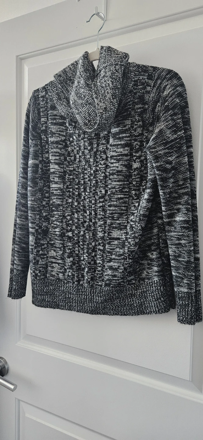 Black & White Cowl Neck Sweater, size Small