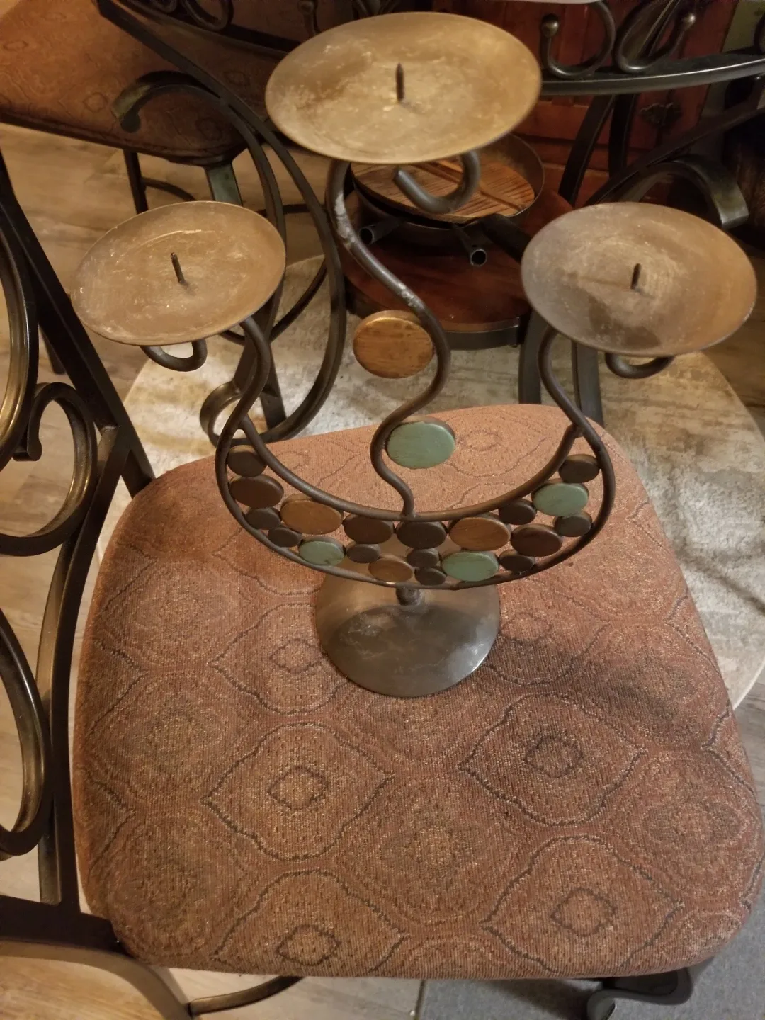 Wrought Iron Candle Holder image indicator(2)